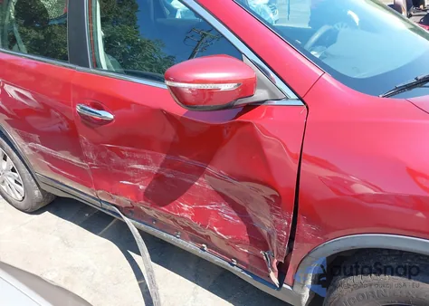 2015 Nissan Rogue S/Sl/Sv z USA, uszkodzony, nr VIN 5N1AT2MV9FC883886